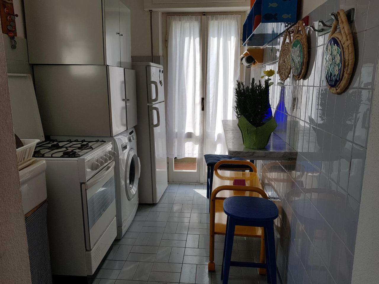 Апартаменты Karinas House Монтероссо-аль-Маре Экстерьер фото